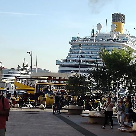 Central Apartment a due passi dal porto Palermo Esterno foto