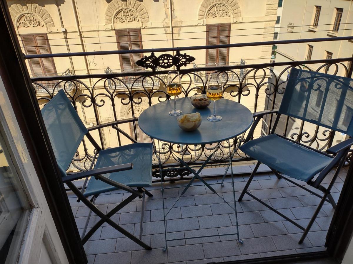Central Apartment a due passi dal porto Palermo Esterno foto