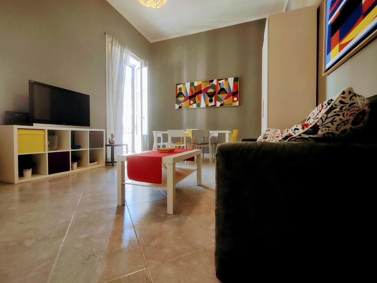 Central Apartment a due passi dal porto Palermo Esterno foto