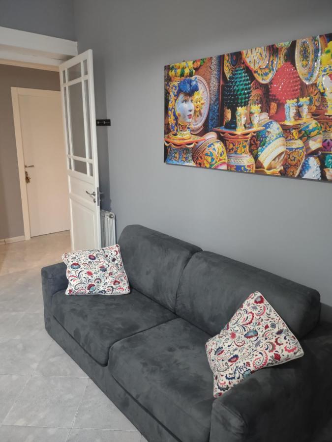 Central Apartment a due passi dal porto Palermo Esterno foto