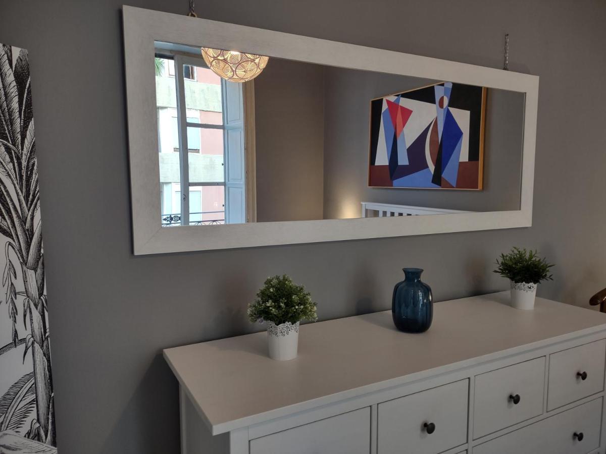 Central Apartment a due passi dal porto Palermo Esterno foto